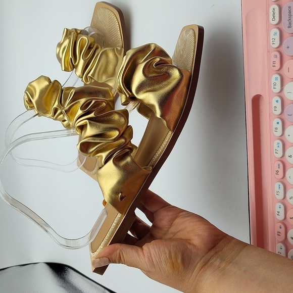 New Sam Edelman Circus Squared Toe Sandal in Gold - Picture 7 of 9